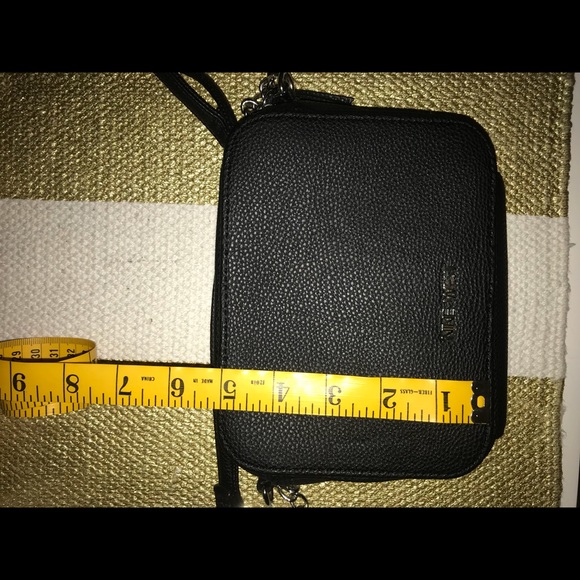 SOLD🎄☃️ Nine West purse - Picture 5 of 5